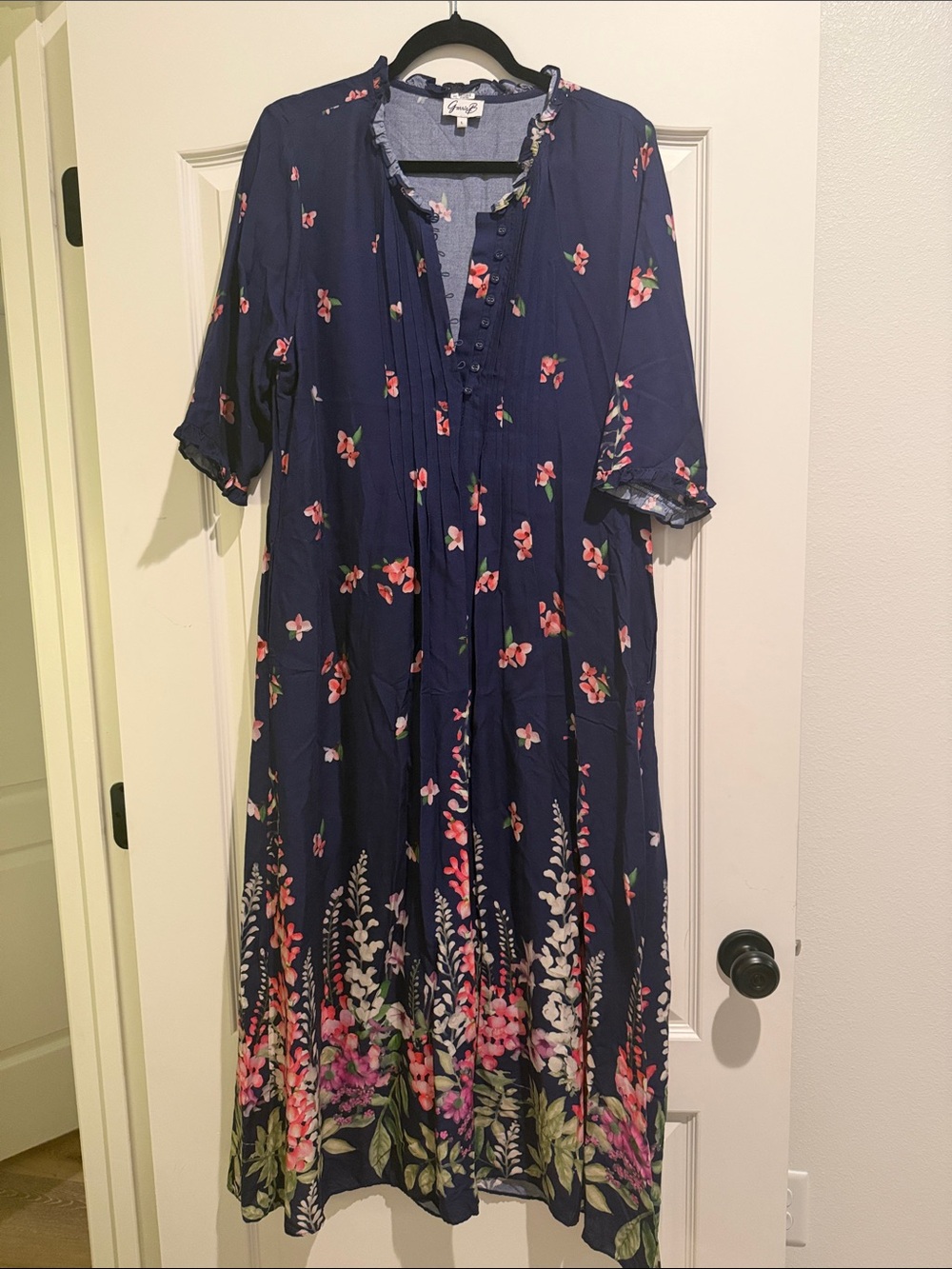 Garrie B navy maxi dress with pockets size large made in India